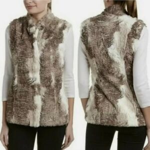 CAbi Women's Size Medium Aspen Faux Fur Vest Full Zip Brown White.